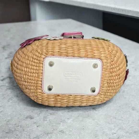 Coach Flower Straw Wicker Bag Basket Limited Edition RARE Vintage - Picture 6 of 12